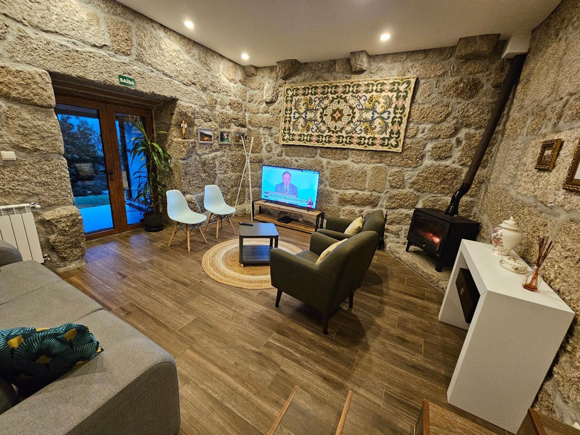 Quinta Da Casa Dos Santos - Inside Geres Guest House Exterior photo
