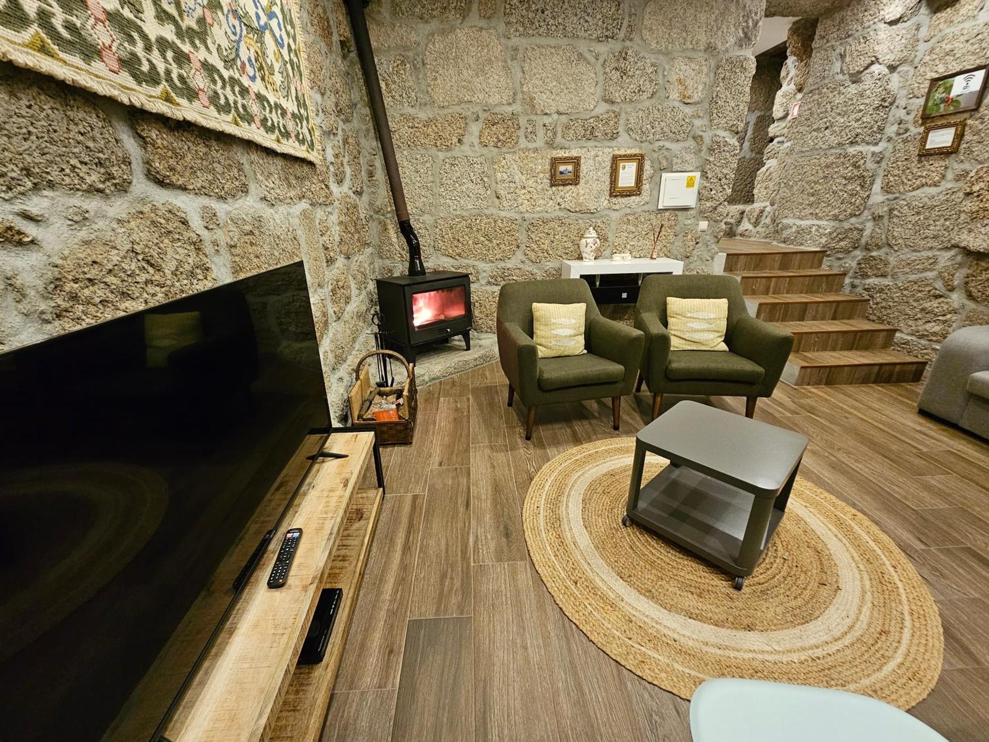 Quinta Da Casa Dos Santos - Inside Geres Guest House Exterior photo